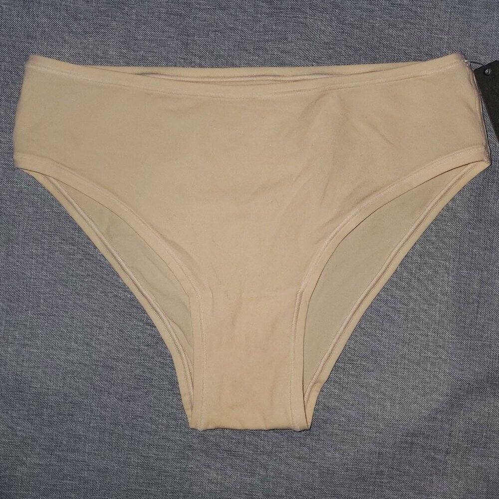NWT SKIMS SMALL Fits Everybody Cheeky Brief SAND